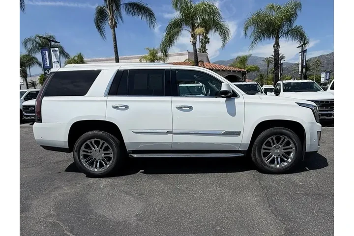 $38888 : Cadillac Escalade 2019 Stand image 9