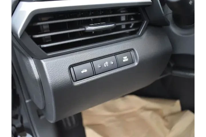 $24985 : Nissan Altima 2025 2.5 S 4dr image 7