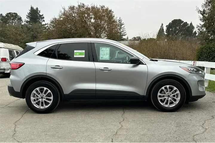 $19997 : Ford Escape 2022 SE 4dr SUV image 3