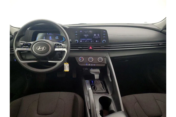 $16998 : Hyundai ELANTRA 2024 SE 4dr image 9