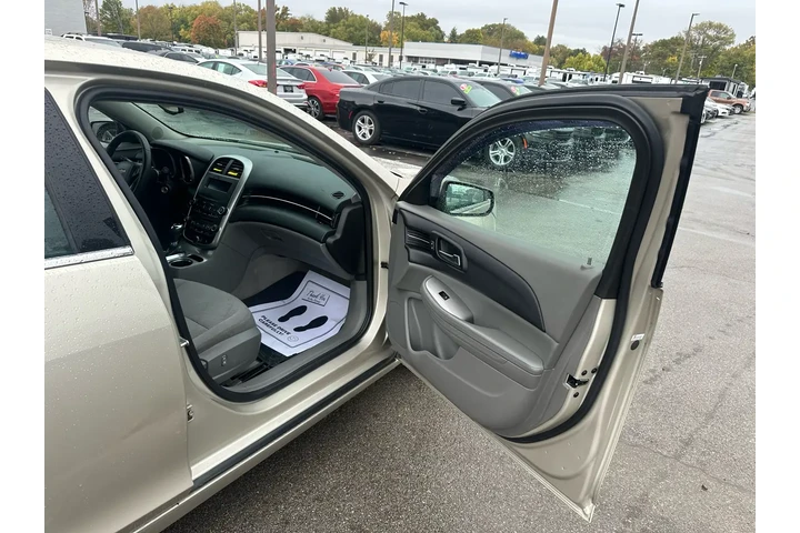 $7980 : 2014 Malibu 4dr Sdn LS w/1LS image 8