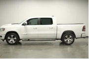 $26962 : Ram 1500 2019 4x4 Laramie 4d thumbnail