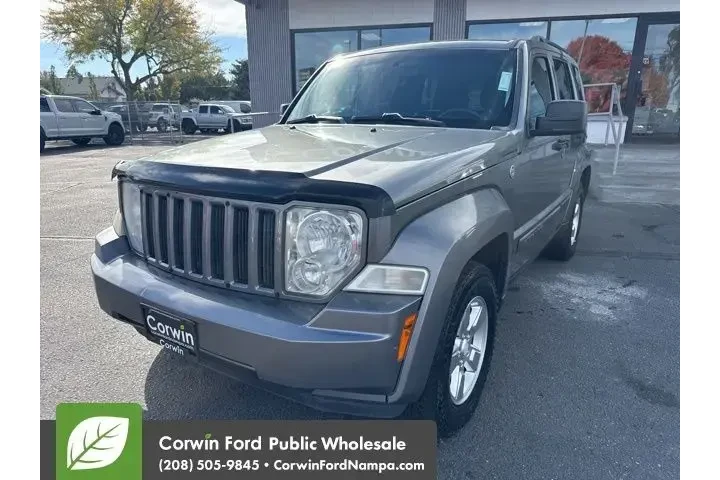 $6501 : Jeep Liberty 2012 4x4 Sport image 1