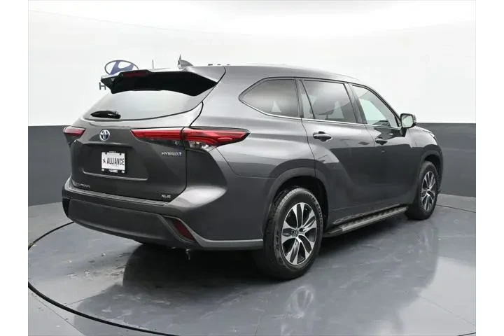 $31827 : Toyota Highlander Hybrid 202 image 7