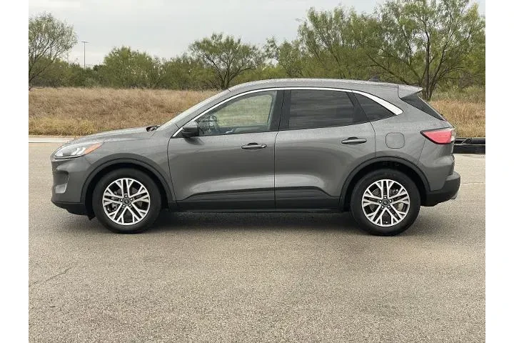 $19800 : Ford Escape 2022 SEL 4dr SUV image 4