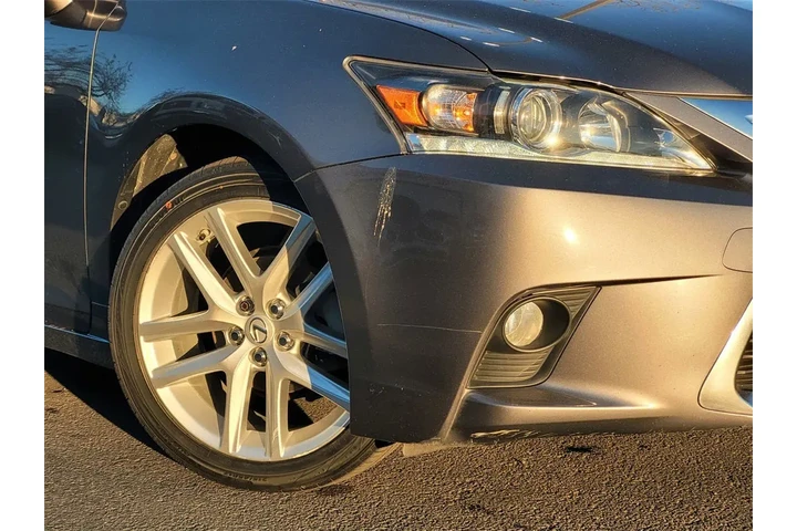 $18995 : 2017 CT 200h image 4