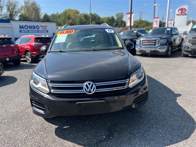 $11990 : 2017 Tiguan image 8