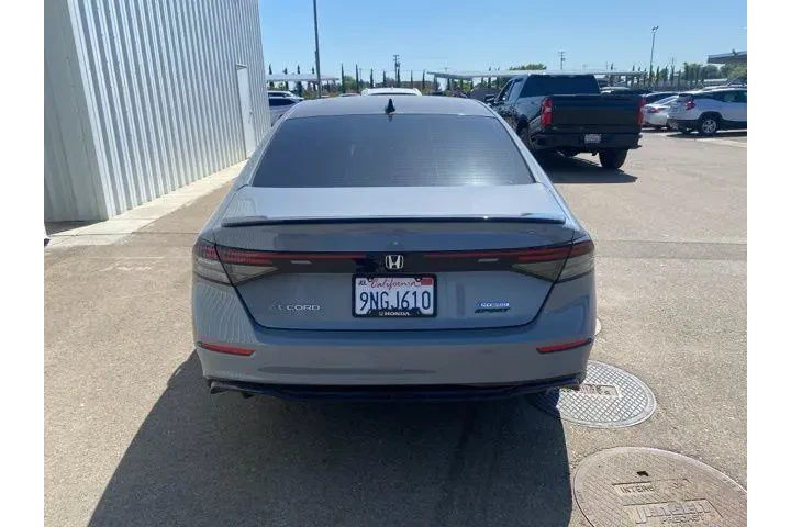 $30900 : Honda Accord Hybrid 2023 Spo image 5