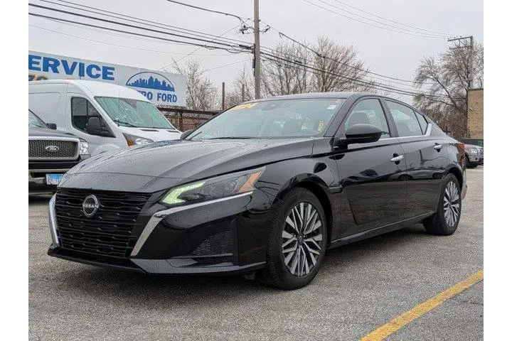 $17998 : Nissan Altima 2024 2.5 SV 4d image 8