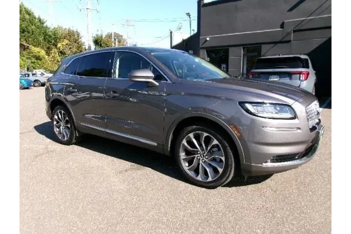 $34889 : Lincoln Nautilus 2022 AWD Re image 2