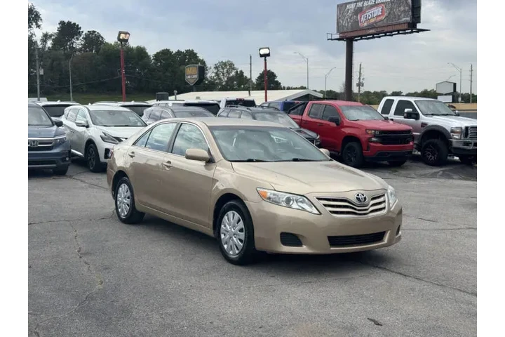 $5750 : 2011 Camry LE image 6