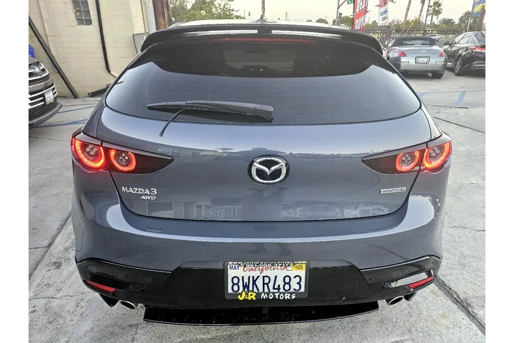 $20995 : 2020 MAZDA3 Premium Hatchback image 7
