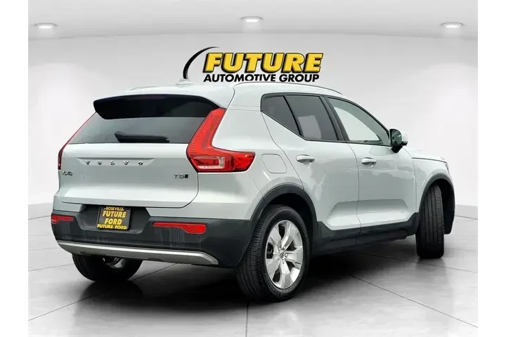 $18888 : Volvo XC40 2021 AWD T5 Momen image 4