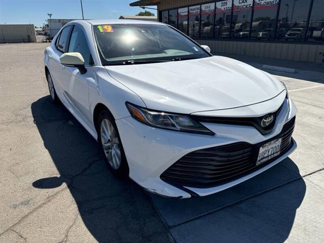 $17999 : 2019 Camry LE image 7