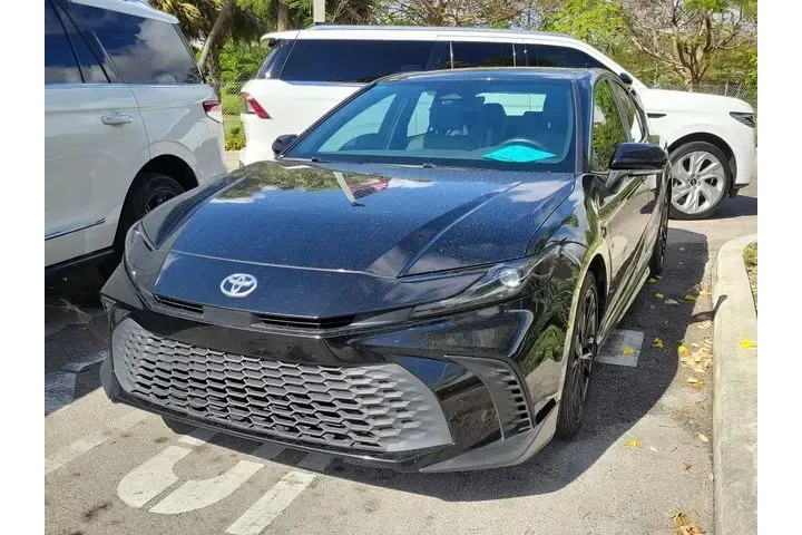 $22990 : Toyota Camry 2025 SE 4dr Sed image 3