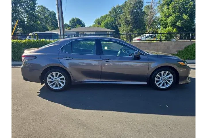 $24995 : Toyota Camry 2023 LE 4dr Sed image 3