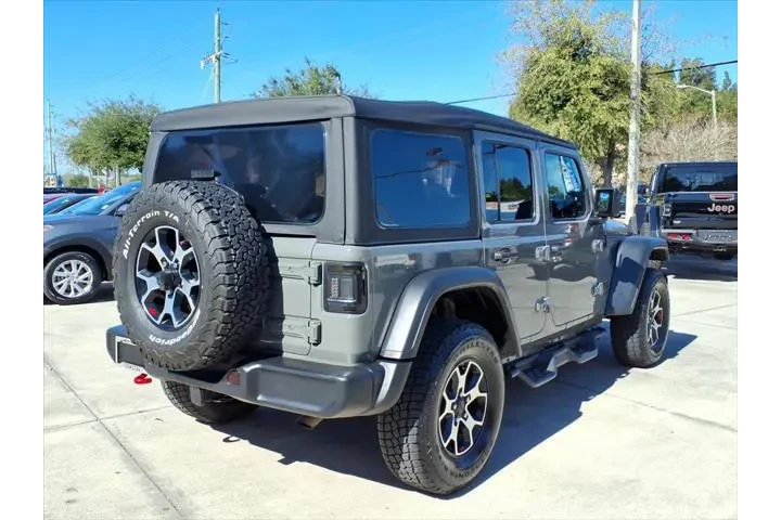 $32985 : Jeep Wrangler Unlimited 2021 image 8