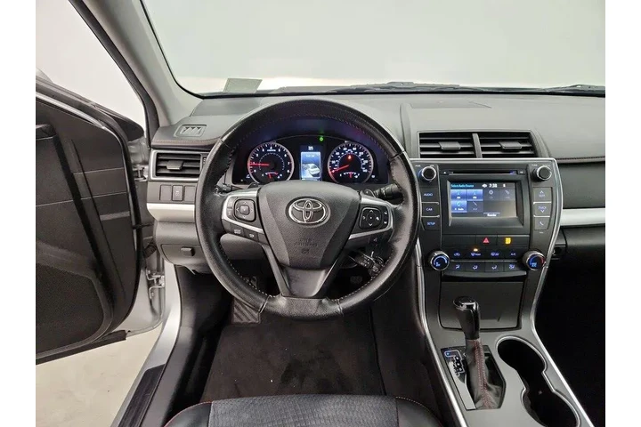 $15998 : Toyota Camry 2015 SE 4dr Sed image 10