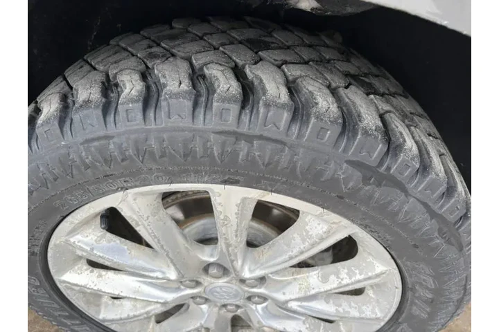 $14990 : 2018 Enclave Premium image 10