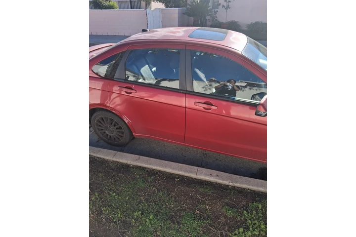 $1200 : FORD FOCUS image 1