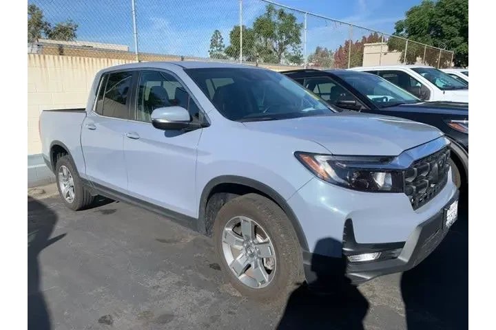 $38895 : Honda Ridgeline 2025 AWD RTL image 3