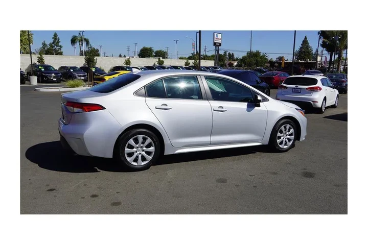 $22250 : 2024 Corolla LE image 6