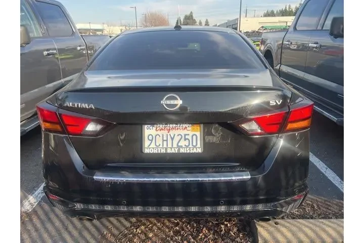 $18988 : Nissan Altima 2023 2.5 SV 4d image 6