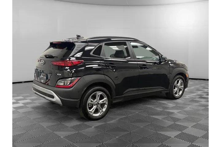 $20988 : Hyundai KONA 2023 AWD SEL 4d image 5
