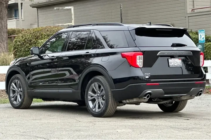 $28083 : Ford Explorer 2022 XLT 4dr S image 6