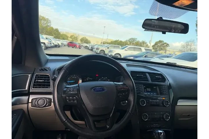 $23000 : Ford Explorer 2018 XLT 4dr S image 5