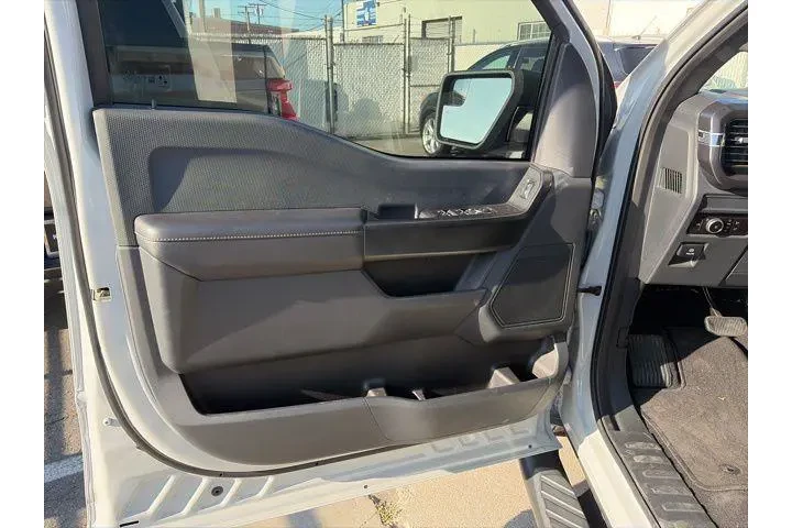 $38200 : Ford F-150 2023 4x2 XL 4dr S image 10