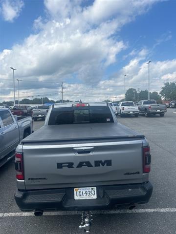 $32475 : PRE-OWNED 2020 RAM 1500 REBEL image 2