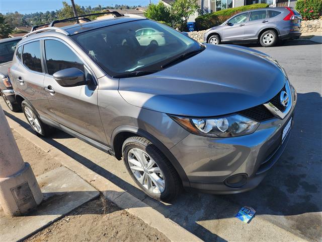 $10500 : Nissan rogue sport image 4