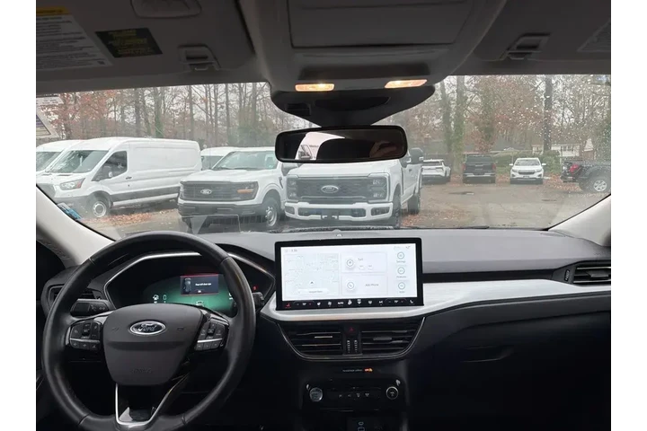 $25721 : Ford Escape Plug-In Hybrid 2 image 10