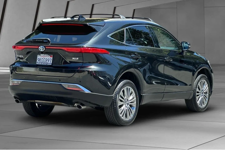 $36900 : Toyota Venza 2024 AWD XLE 4d image 4