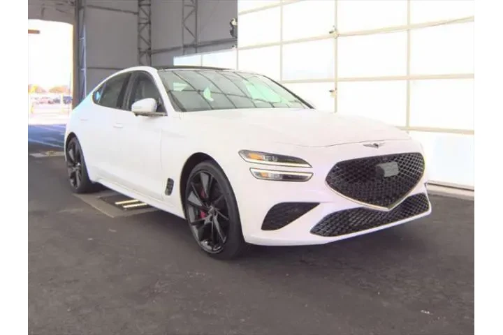 $33390 : Genesis G70 2023 3.3T Standa image 4