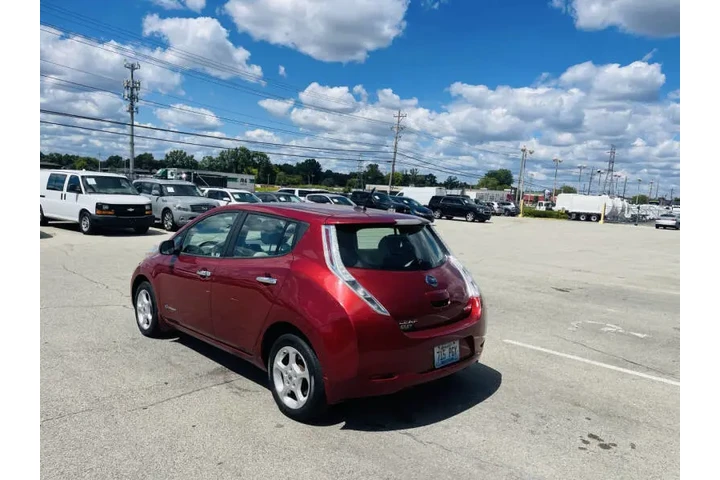 $3999 : 2013 LEAF SV image 6