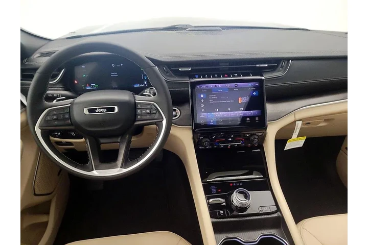 $36998 : Jeep Grand Cherokee 2024 4x4 image 9