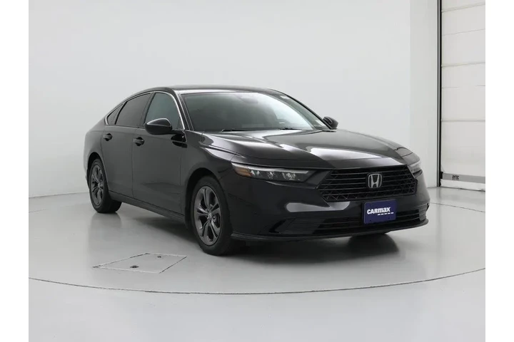 $25998 : Honda Accord 2023 EX 4dr Sed image 1