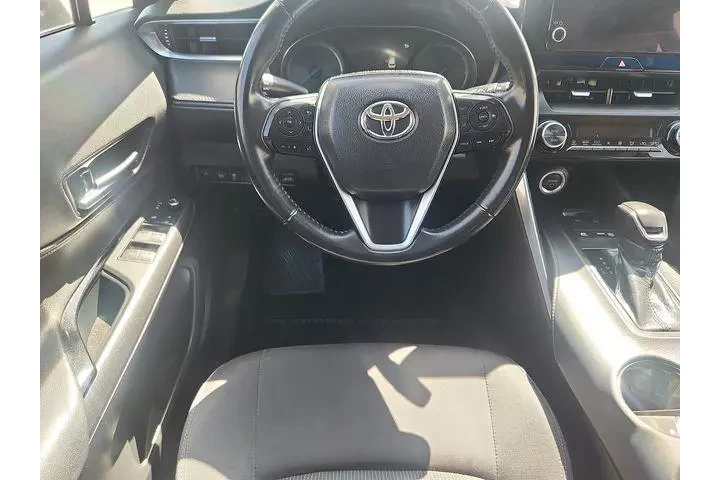$27990 : Toyota Venza 2023 AWD LE 4dr image 9