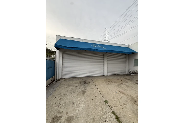 $6000 : Rento local comercial image 8