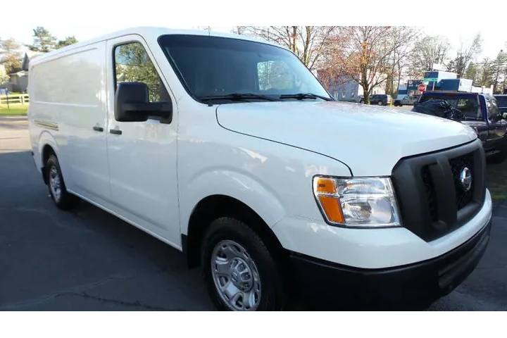 $16900 : 2019 NV 1500 SV image 3