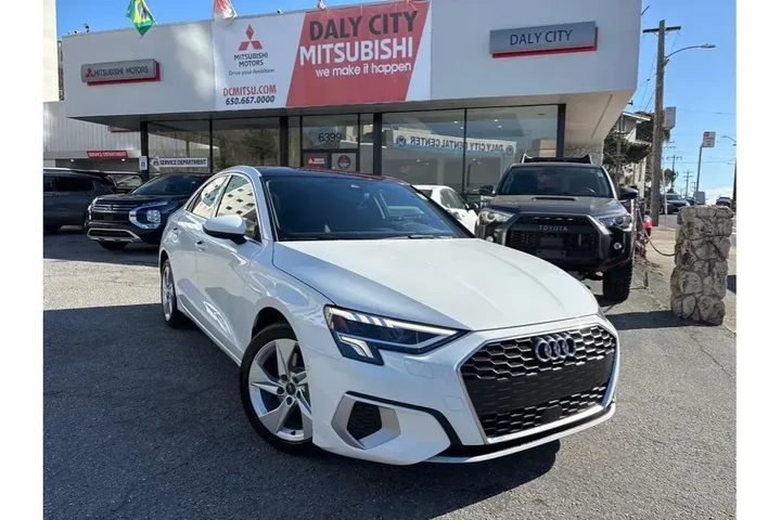 $24388 : Audi A3 2023 Premium 40 TFSI image 1