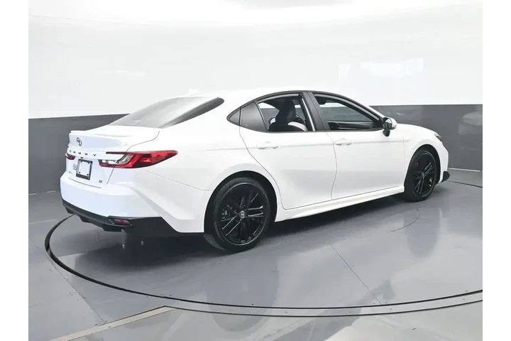 $29999 : Toyota Camry 2026 SE 4dr Sed image 6