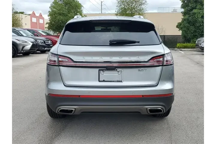 $23590 : Lincoln Nautilus 2020 4dr St image 6