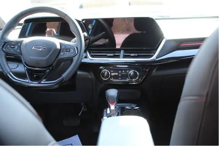 $26998 : Chevrolet Trax 2025 RS 4dr C image 10