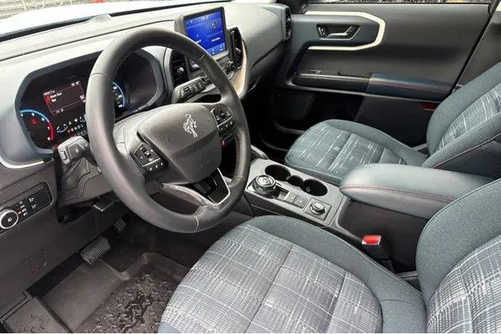 $27811 : Ford Bronco Sport 2024 AWD H image 10