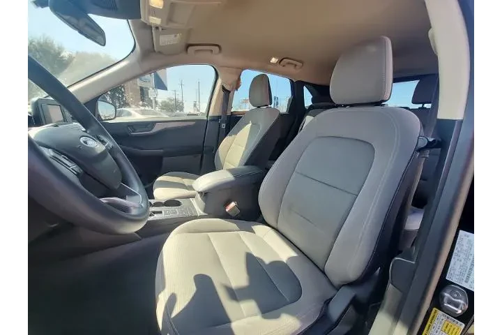 $12497 : Ford Escape 2020 S 4dr SUV image 7