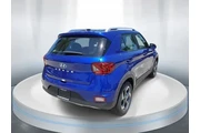 $19988 : Hyundai VENUE 2025 SEL 4dr C thumbnail