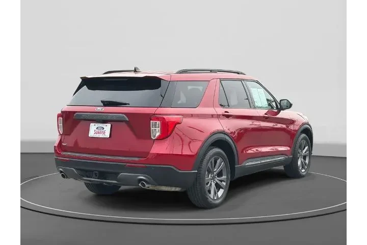 $29600 : Ford Explorer 2023 XLT 4dr S image 5